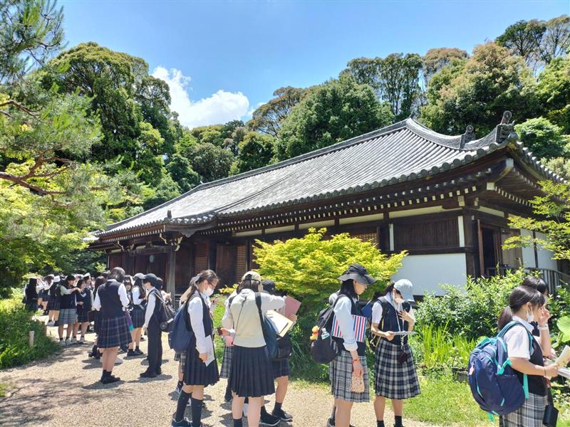 三輪田学園中学校