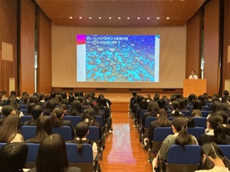 三輪田学園中学校