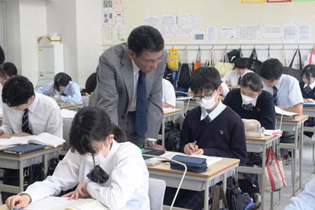 八雲学園中学校