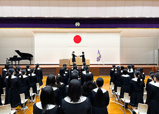 瀧野川女子学園中学校