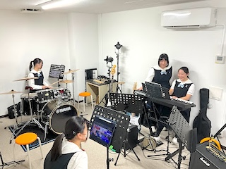 瀧野川女子学園中学校