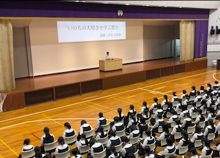 瀧野川女子学園中学校