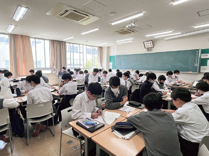本郷中学校