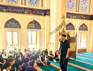 英明フロンティア中学校