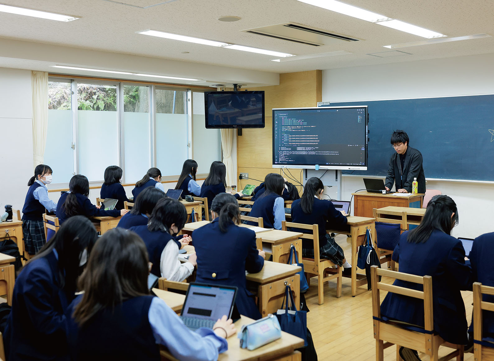 横浜女学院中学校