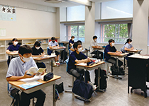 昭和学院中学校